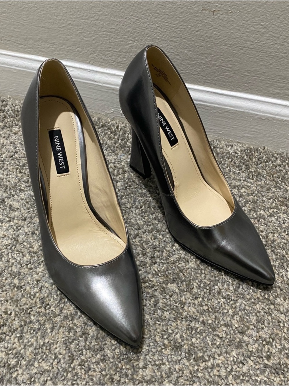 Nine West Black Pointed Toe High Heel Pumps